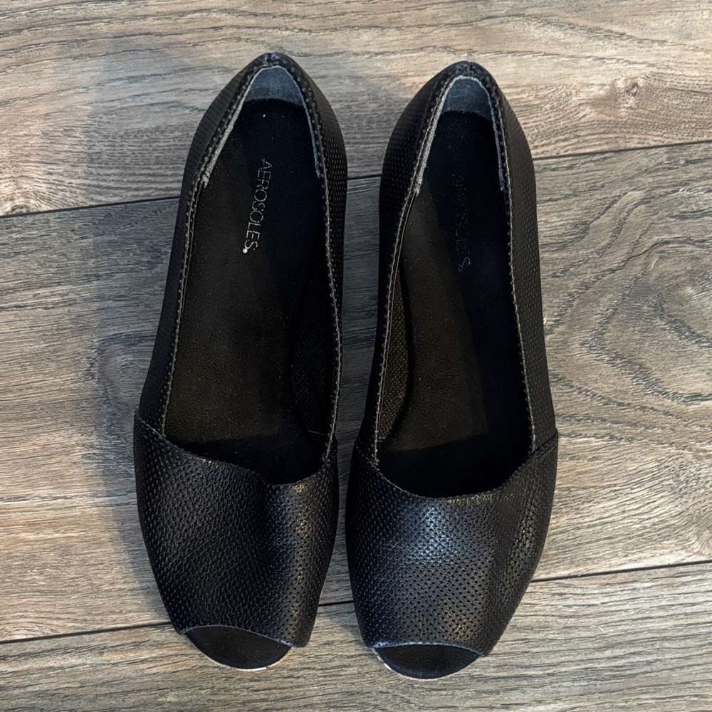 AEROSOLES Black Peep-Toe Flats